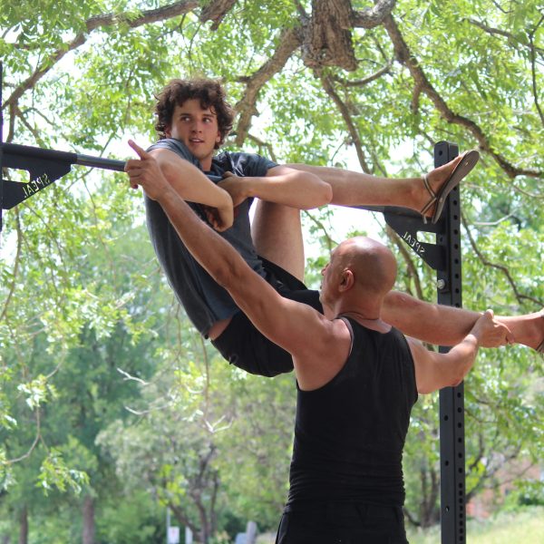 Vic-teaching-climbing